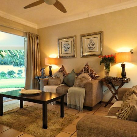 Vair'S Place Guest House In Sandton Paulshof - Apartment, Lux Suites & Spa 요하네스버그 외부 사진