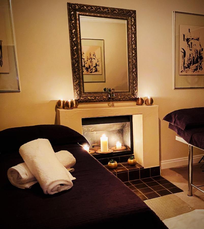 Vair'S Place Guest House In Sandton Paulshof - Apartment, Lux Suites & Spa 요하네스버그 외부 사진