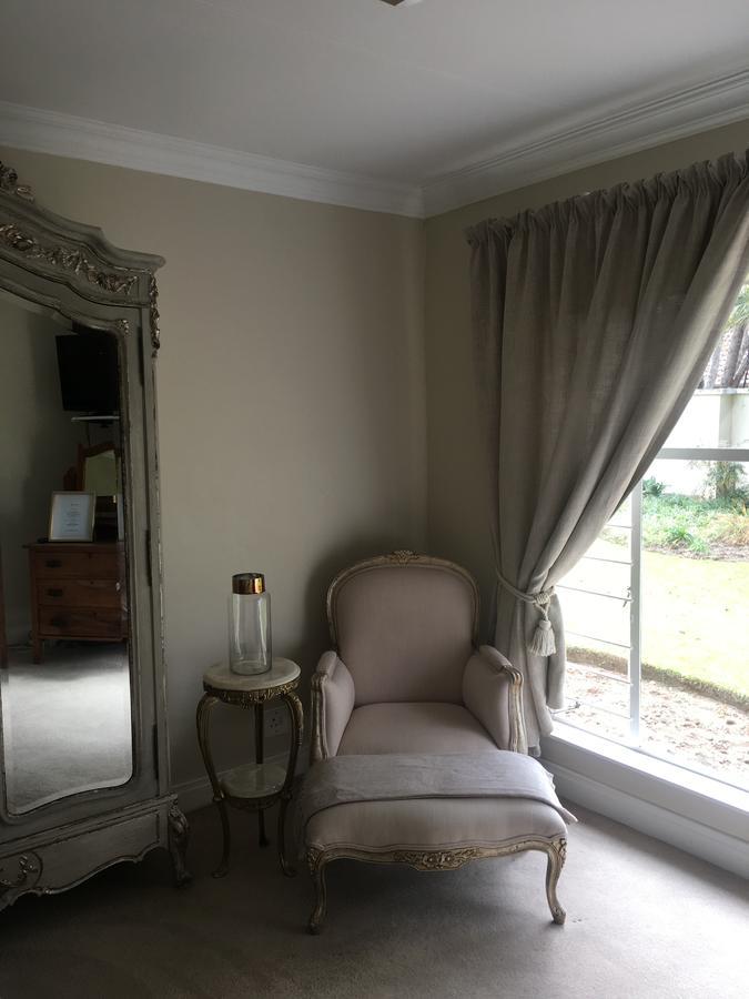 Vair'S Place Guest House In Sandton Paulshof - Apartment, Lux Suites & Spa 요하네스버그 외부 사진