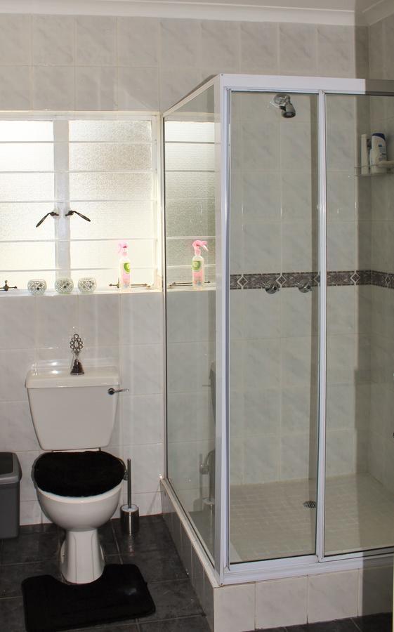 Vair'S Place Guest House In Sandton Paulshof - Apartment, Lux Suites & Spa 요하네스버그 외부 사진
