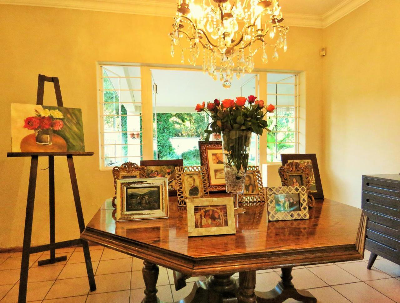 Vair'S Place Guest House In Sandton Paulshof - Apartment, Lux Suites & Spa 요하네스버그 외부 사진